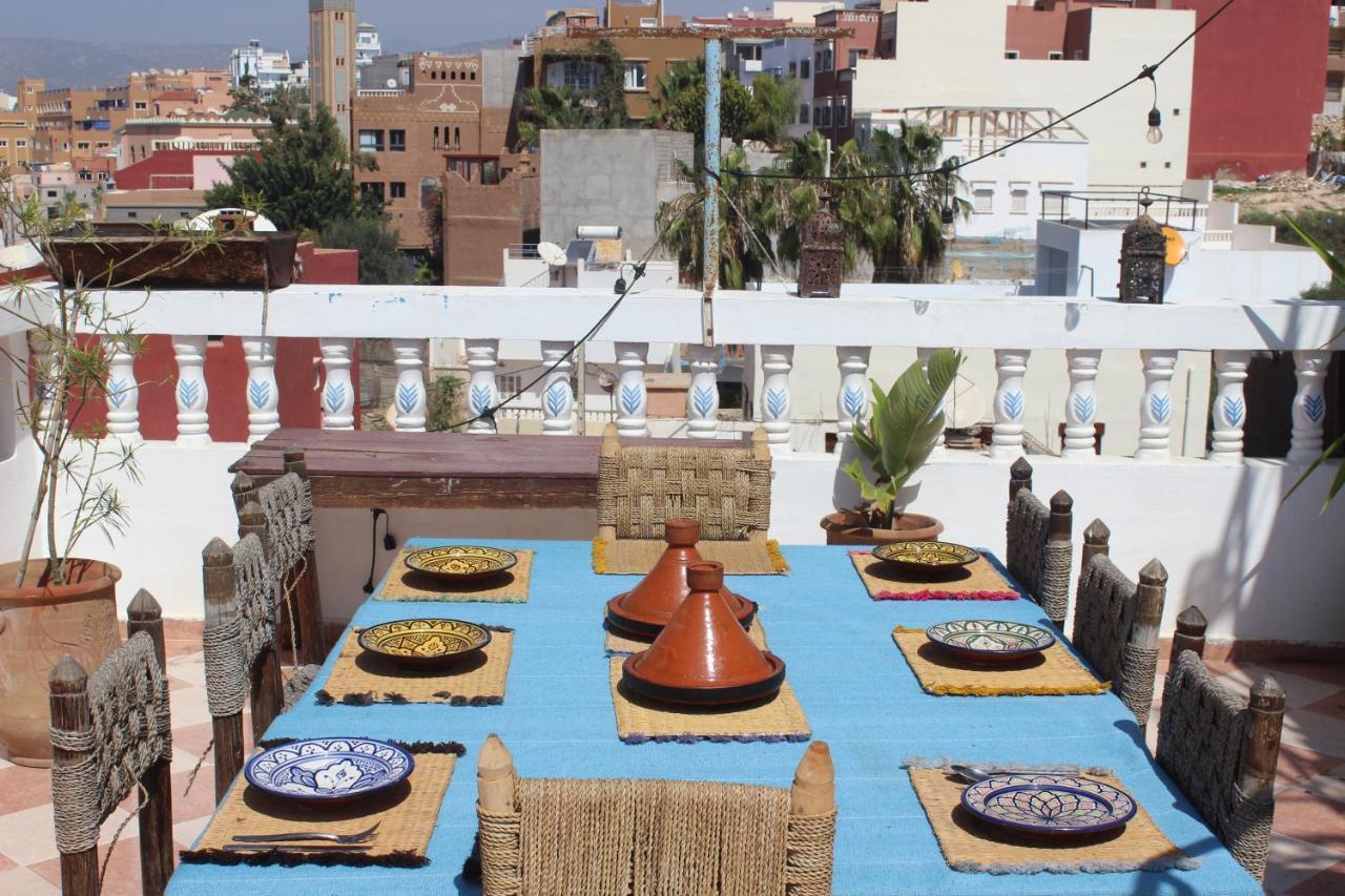 Tamraght White Hostel Exterior photo