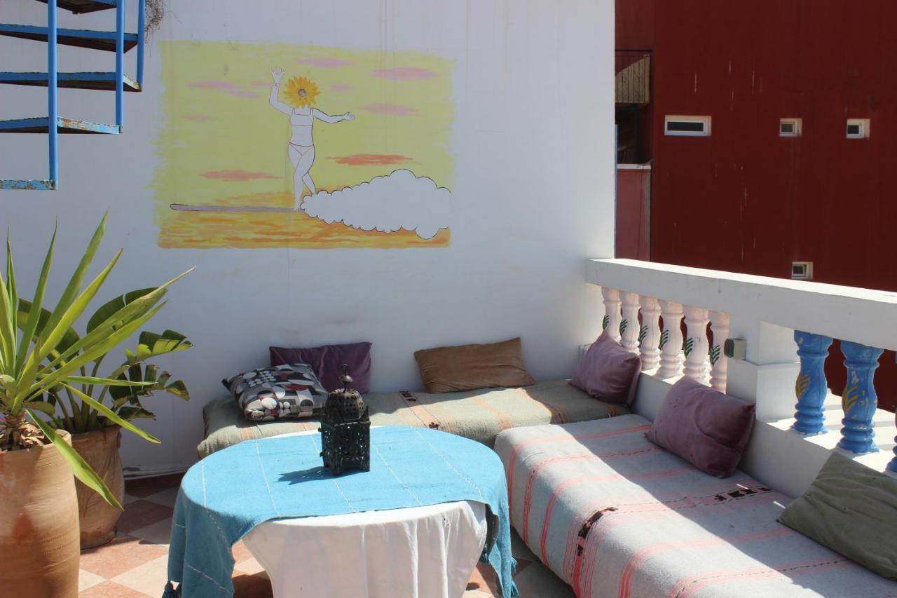Tamraght White Hostel Exterior photo